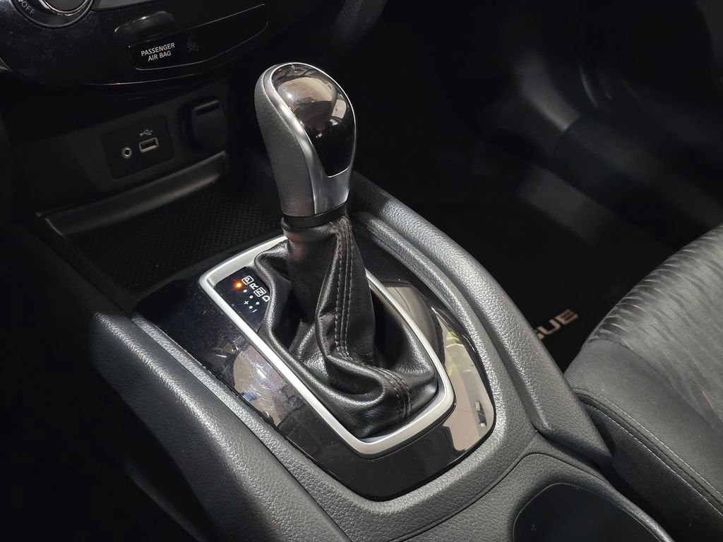 Used 2018 Nissan Rogue S AWD/4WD image 15