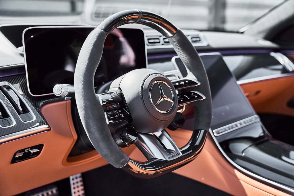 Used 2024 Mercedes-Benz S 63 AMG S image 38