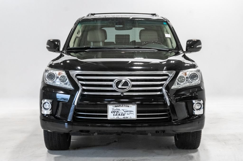 Used 2015 Lexus LX 570 4WD w/ Luxury Package image 5