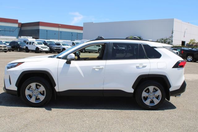 Used 2025 Toyota RAV4 XLE w/ Convenience Package FWD image 7