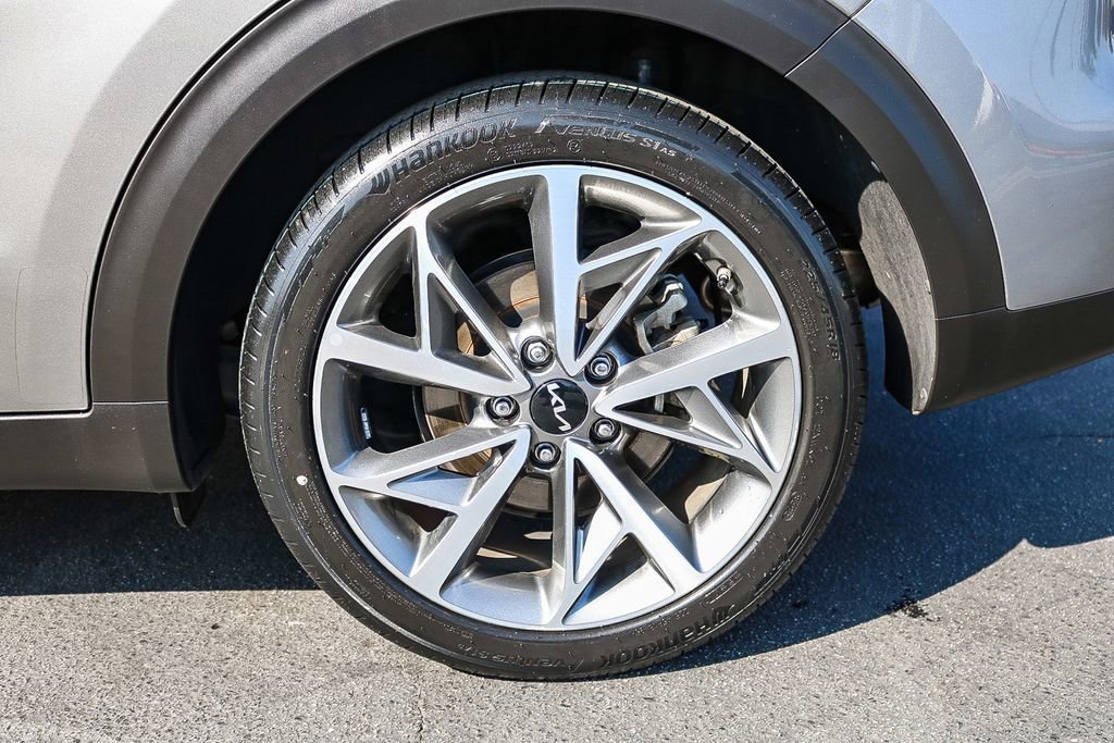 Used 2022 Kia Niro Touring Special Edition image 8