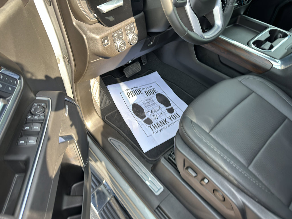 New 2025 GMC Sierra 3500 SLT w/ SLT Premium Package image 17