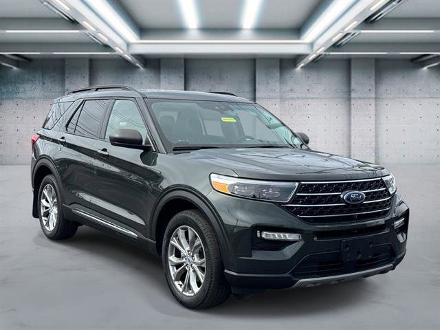 Used 2023 Ford Explorer XLT w/ Equipment Group 202A AWD/4WD image 24