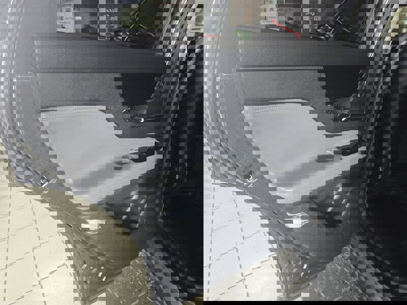 Used 2020 Lincoln Corsair Reserve w/ Equipment Group 201A image 10