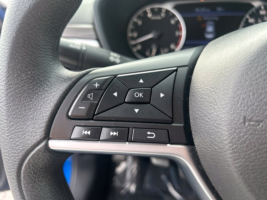 Used 2025 Nissan Altima 2.5 SV FWD image 22