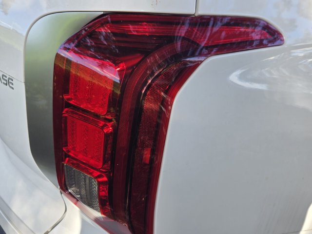 Used 2022 Hyundai Palisade SEL w/ Premium Package FWD image 9