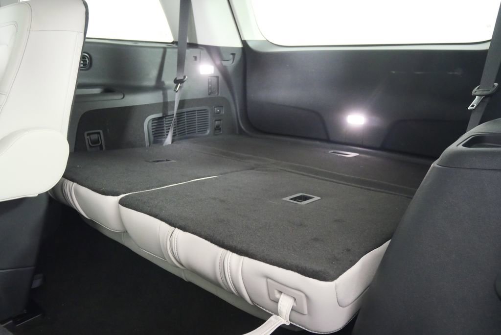 Used 2025 Lincoln Aviator Reserve w/ Jet Appearance Package image 17