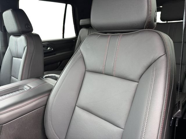 Used 2024 Chevrolet Tahoe RST w/ Luxury Package AWD/4WD image 12