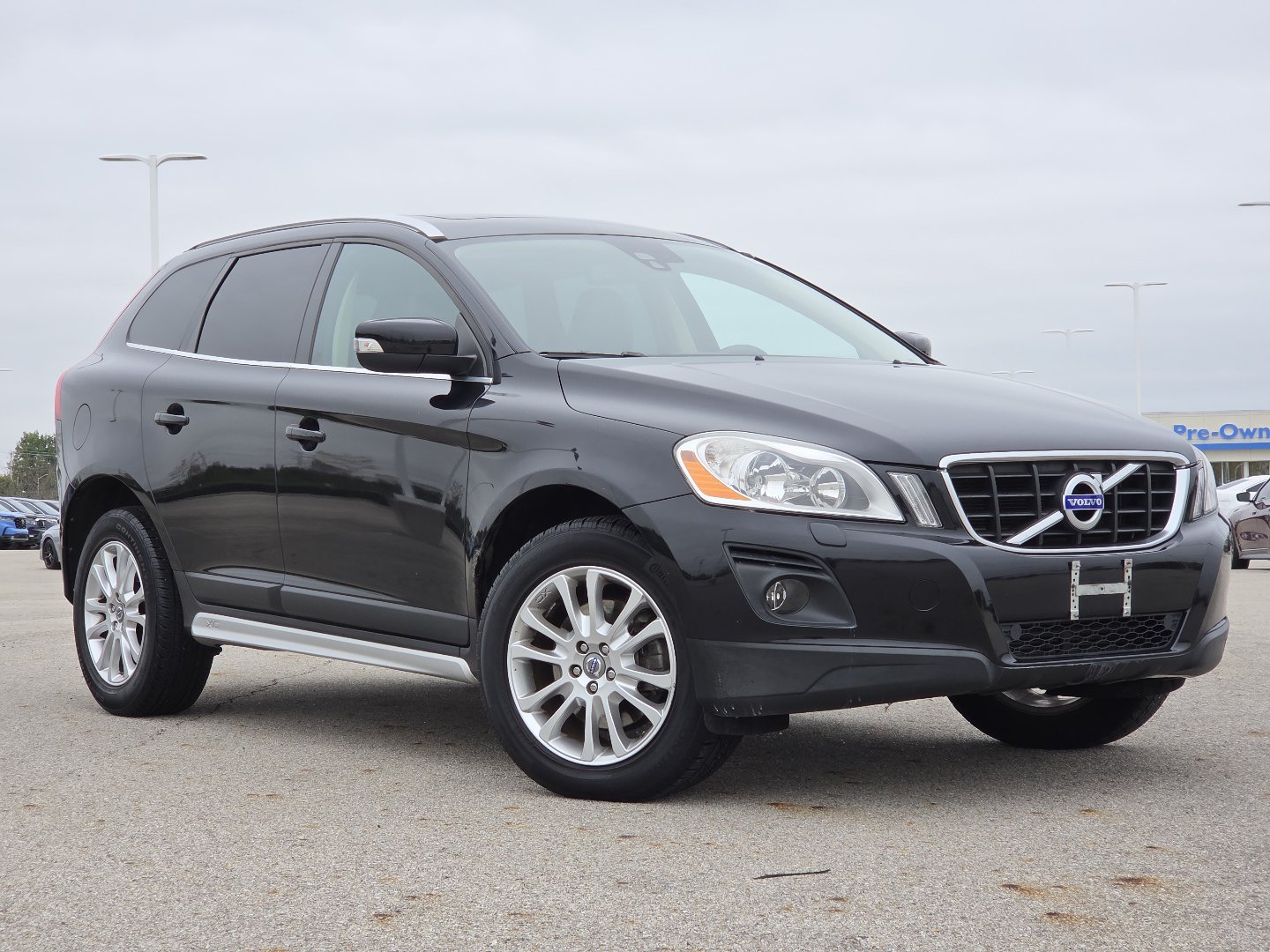 Used 2010 Volvo XC60 T6 AWD/4WD image 2