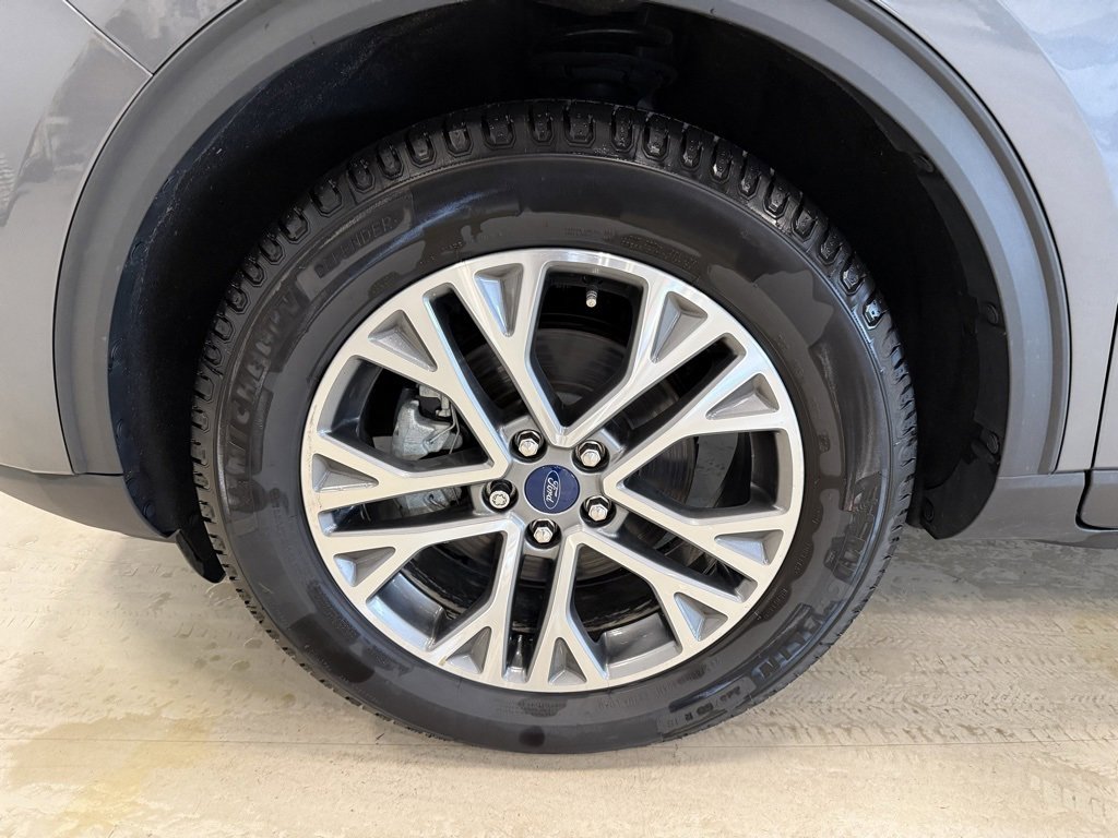 Certified 2022 Ford Escape SEL image 11