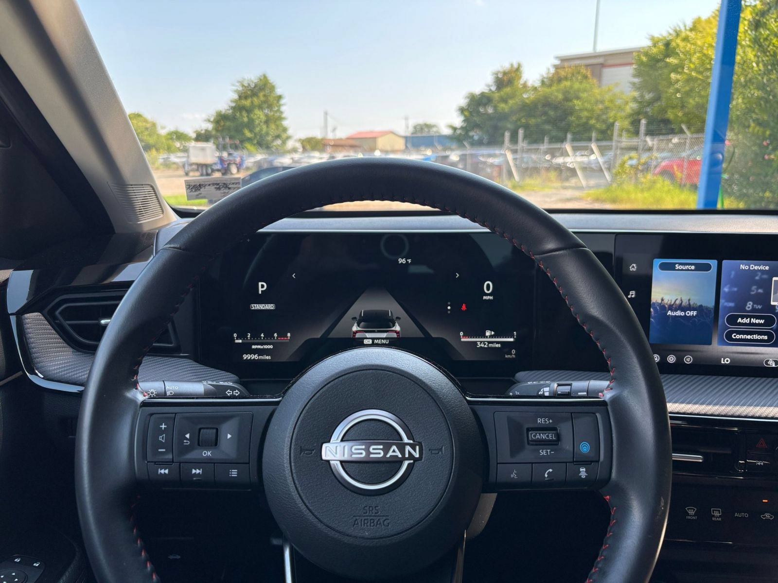 Used 2026 Nissan Kicks SR AWD/4WD image 33