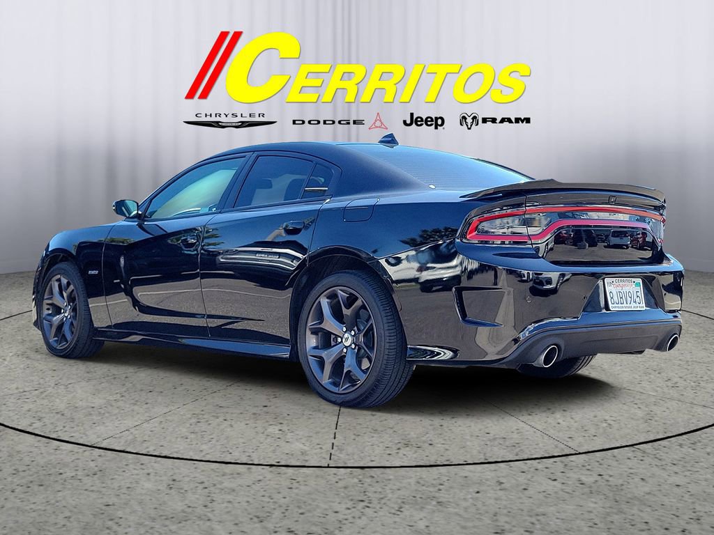 Used 2019 Dodge Charger R/T RWD image 2