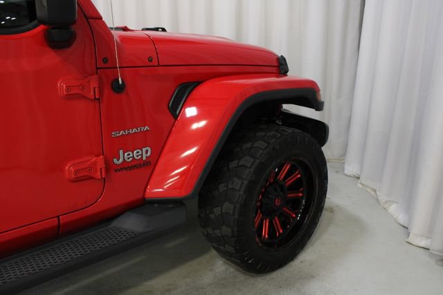 Used 2018 Jeep Wrangler Unlimited Sahara w/ Cold Weather Group AWD/4WD image 26
