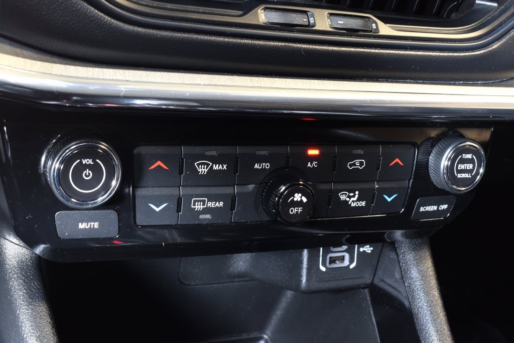 Used 2022 Jeep Compass High Altitude AWD/4WD image 25