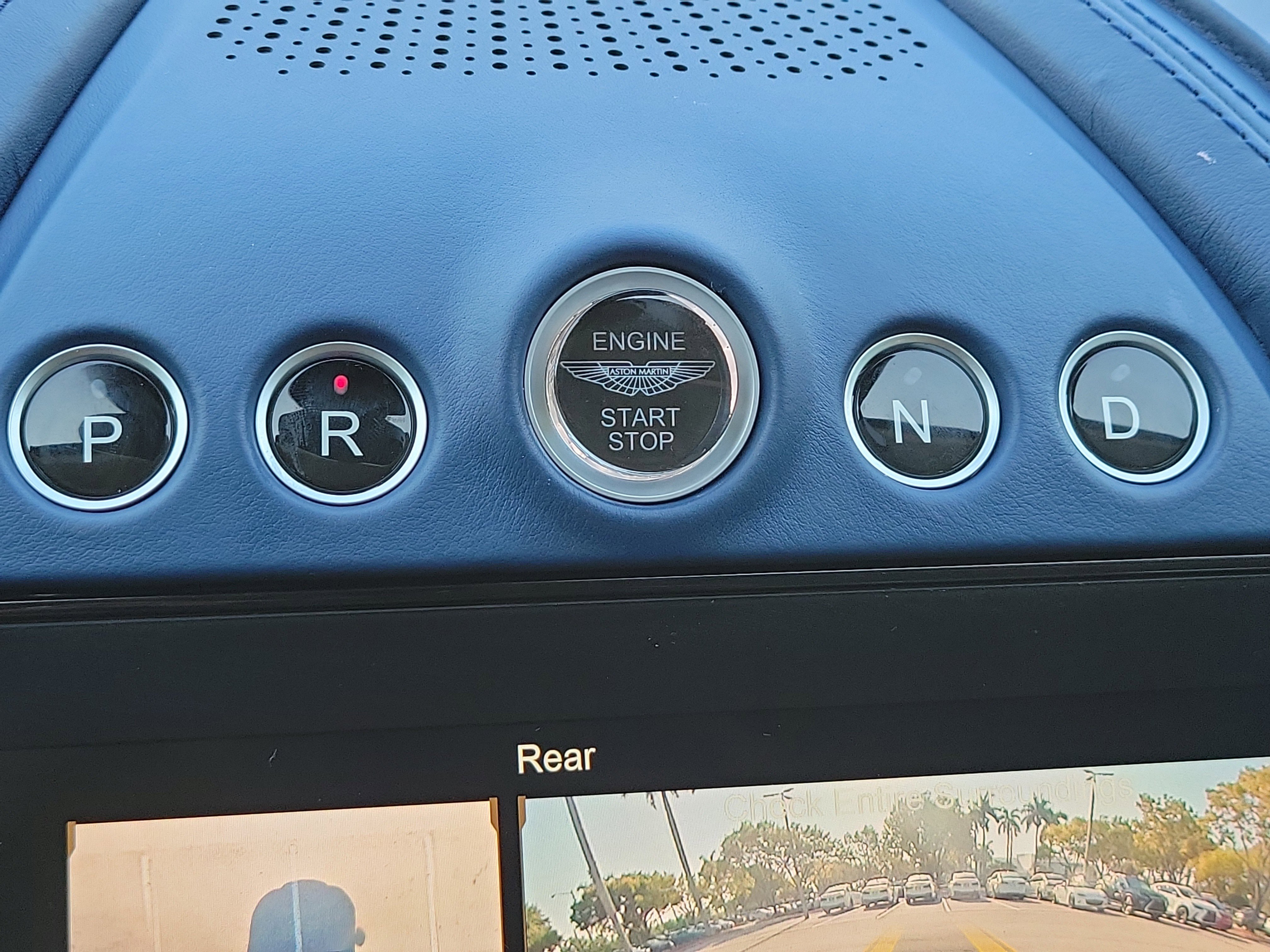 Used 2021 Aston Martin DBX image 35