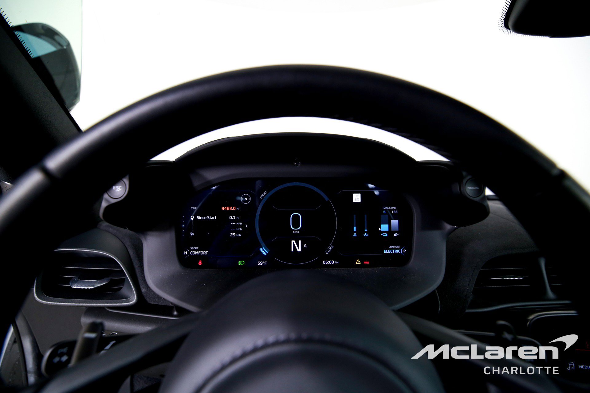 Used 2023 McLaren Artura image 14