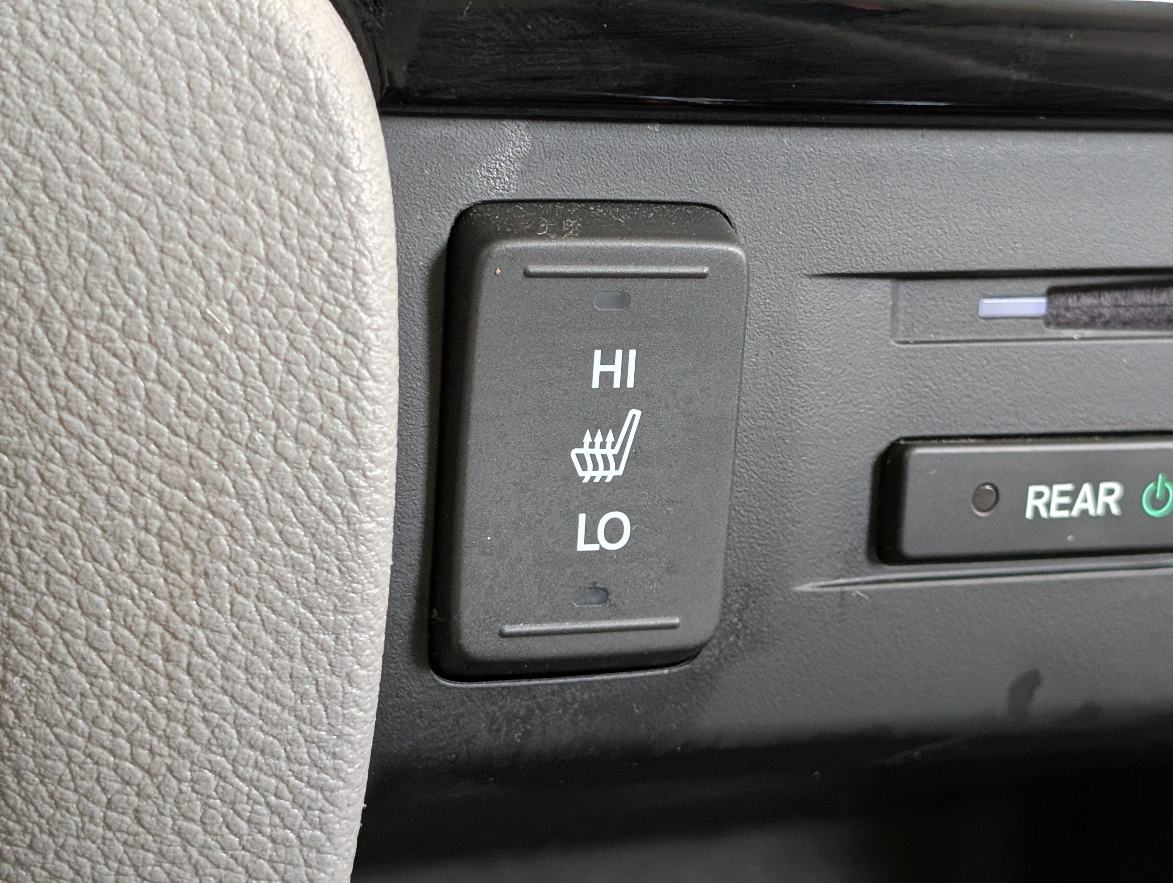 Used 2016 Honda Pilot Touring image 37