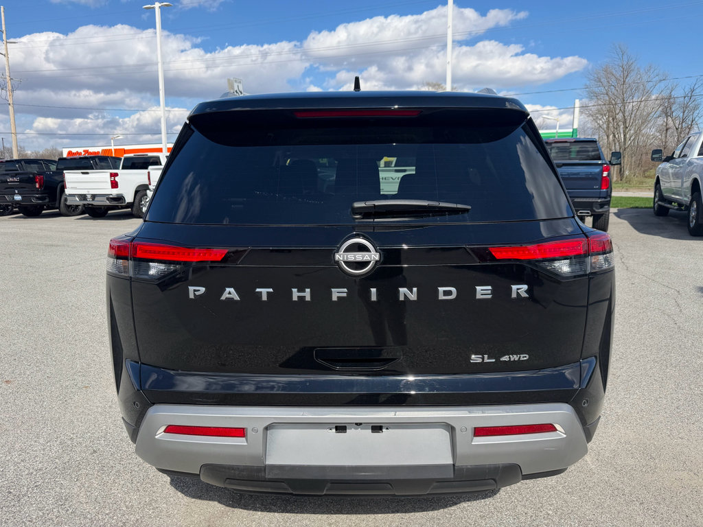 Used 2025 Nissan Pathfinder SL image 5