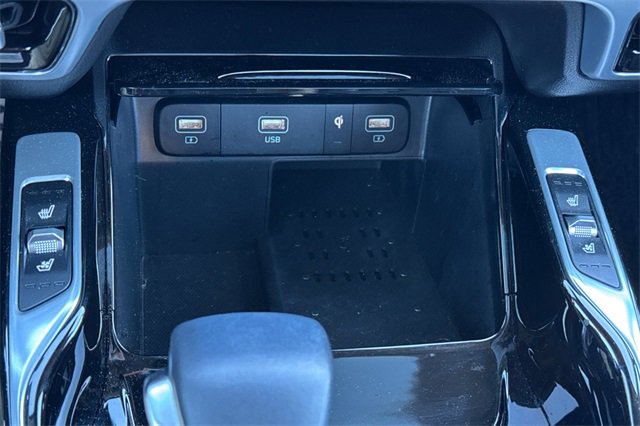 Used 2022 Kia Sorento SX Prestige image 32