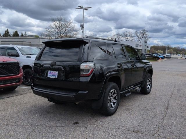 Used 2024 Toyota 4Runner TRD Off-Road Premium w/ Moonroof Package AWD/4WD image 3
