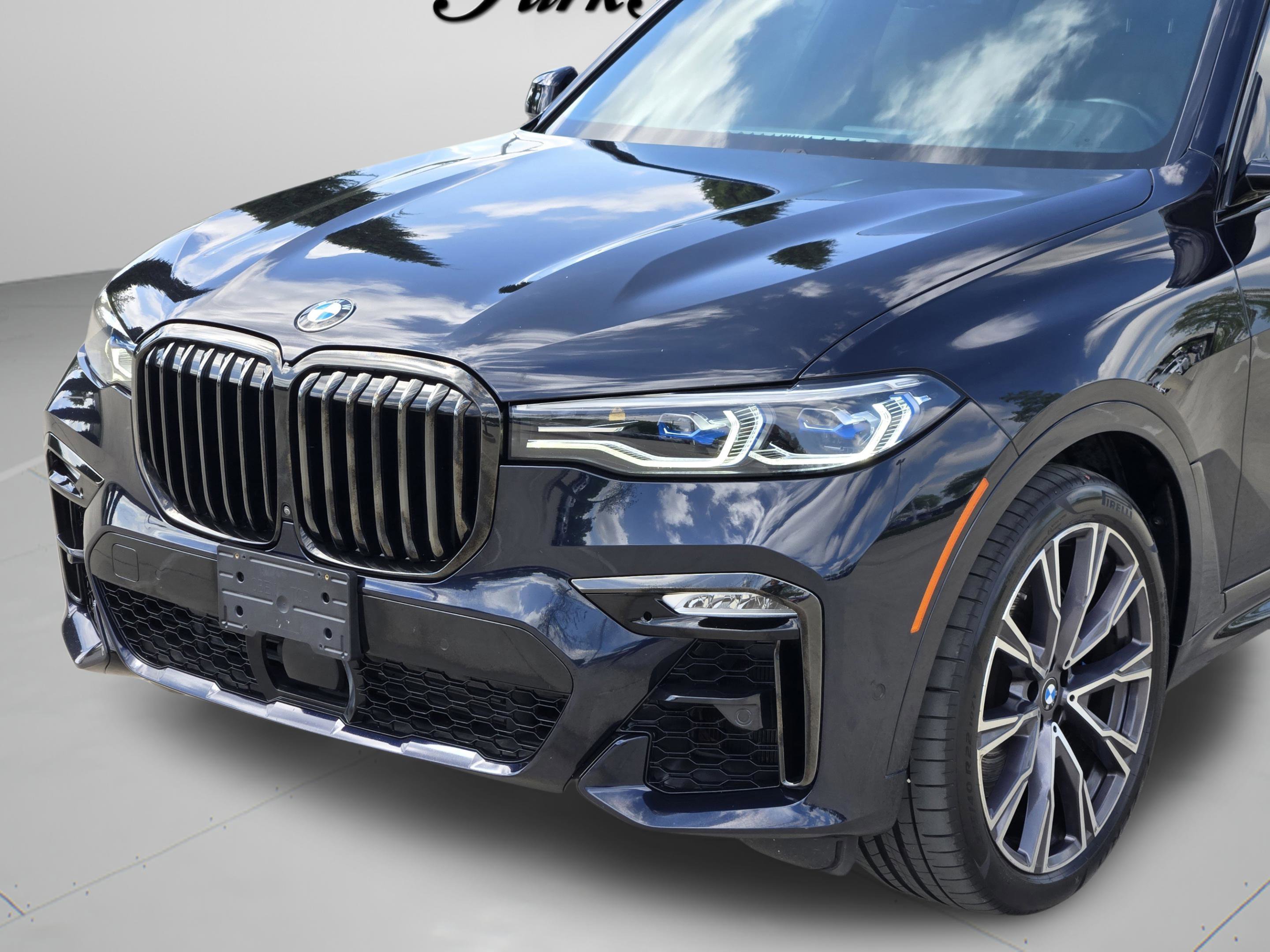 Used 2021 BMW X7 M50i image 34