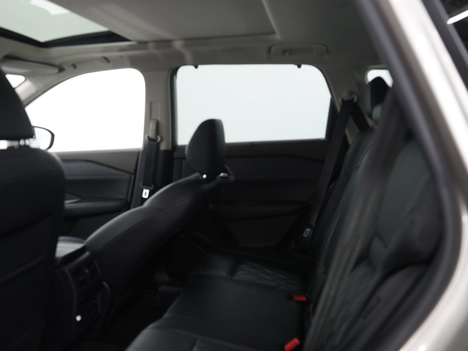 Used 2022 Nissan Rogue Platinum w/ Head-Up Display Package image 18