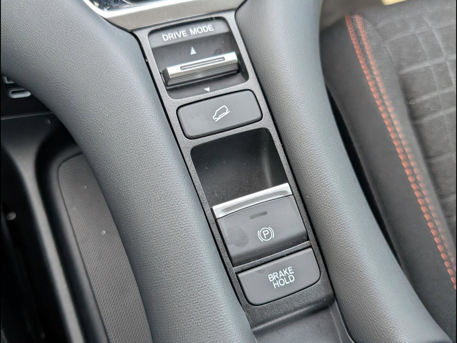 Certified 2025 Honda HR-V Sport image 17