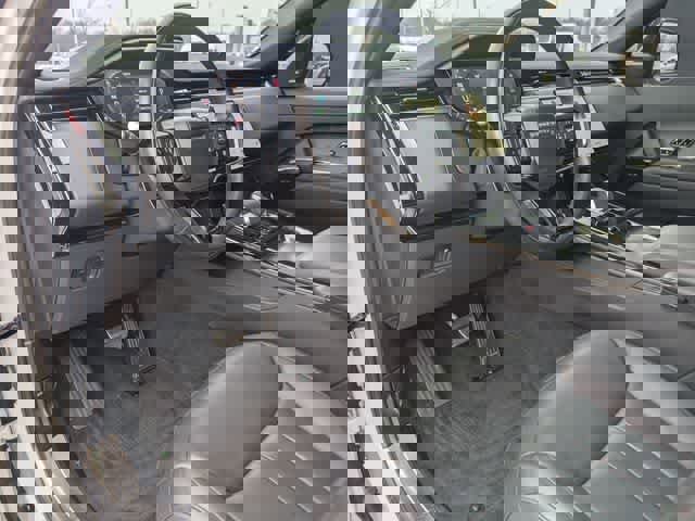 Used 2025 Land Rover Range Rover Sport Dynamic SE image 2