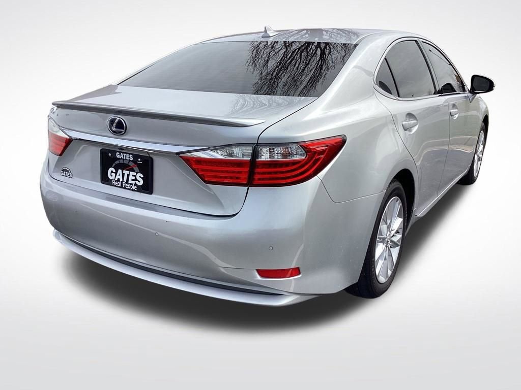 Used 2013 Lexus ES 300h w/ Ultra Luxury Pkg image 10