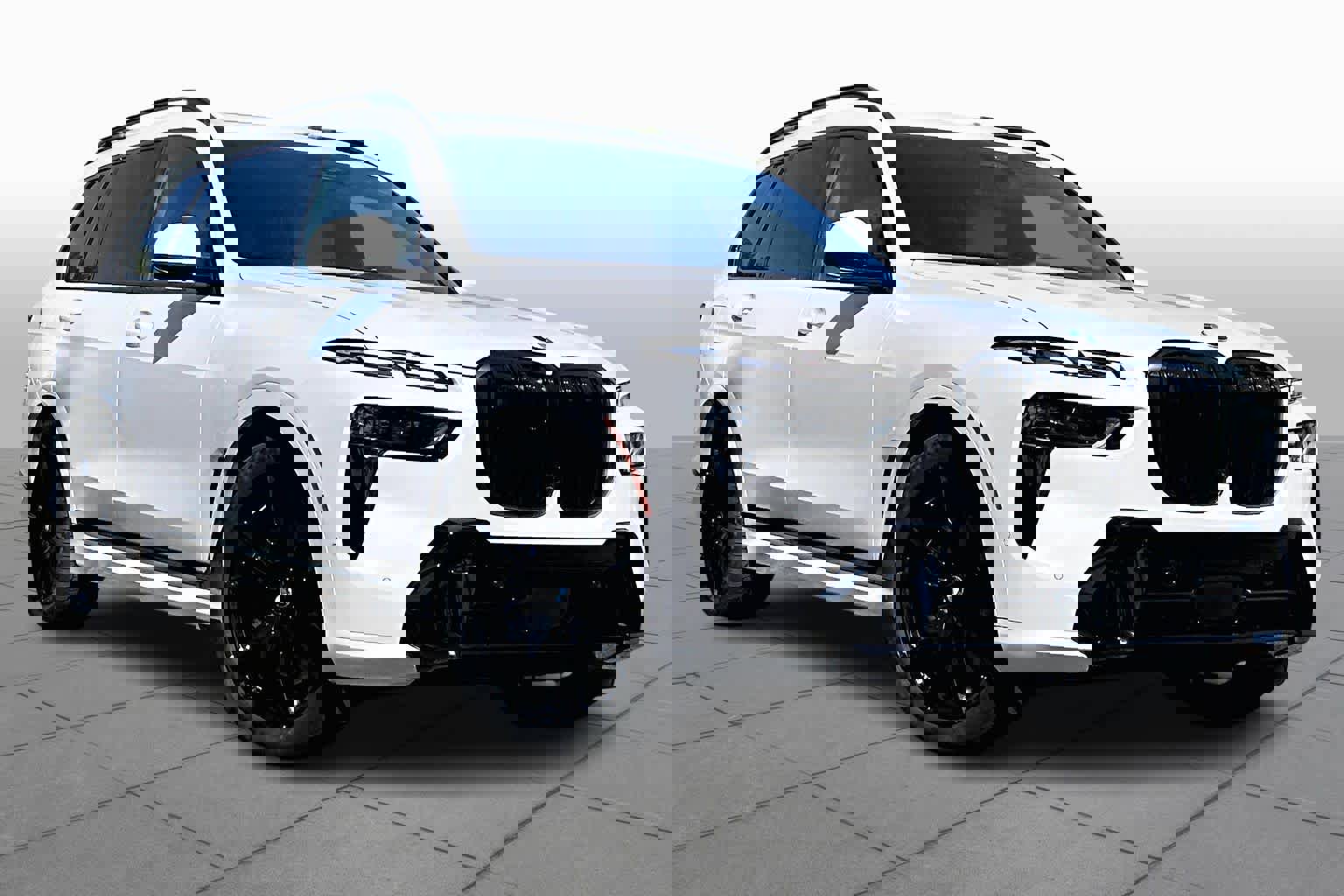 Certified 2025 BMW X7 xDrive40i w/ Executive Package image 3