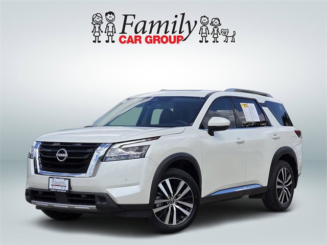 Used 2023 Nissan Pathfinder Platinum