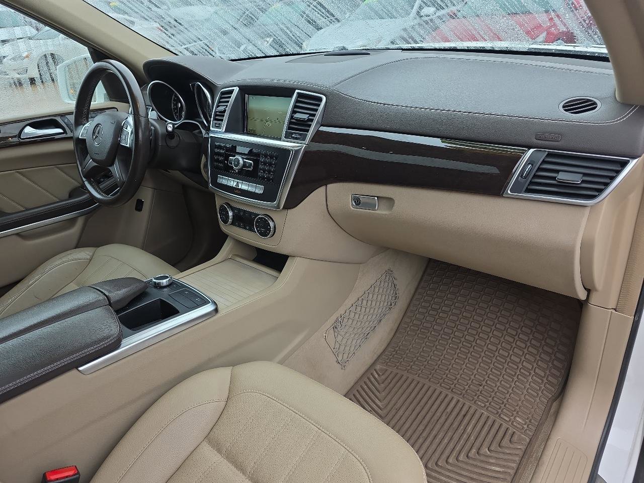 Used 2014 Mercedes-Benz GL 450 4MATIC 4dr GL 450 image 22