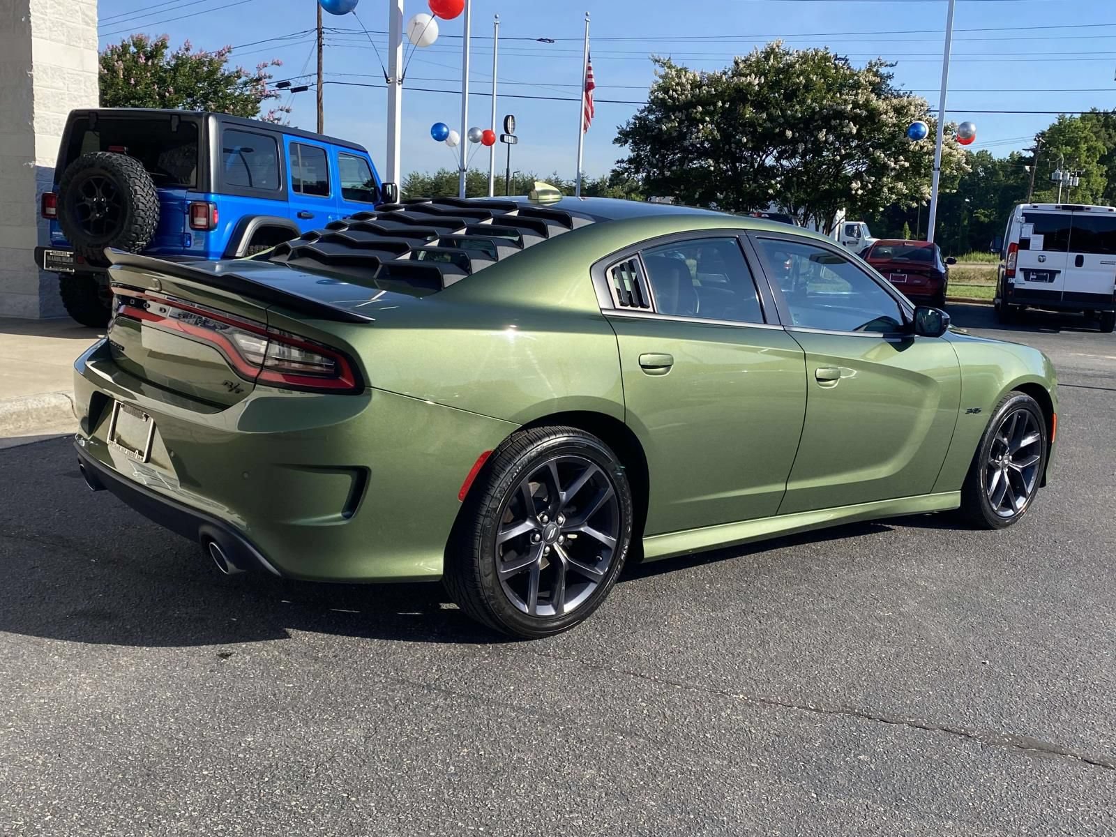 Used 2023 Dodge Charger R/T w/ Blacktop Package RWD image 7