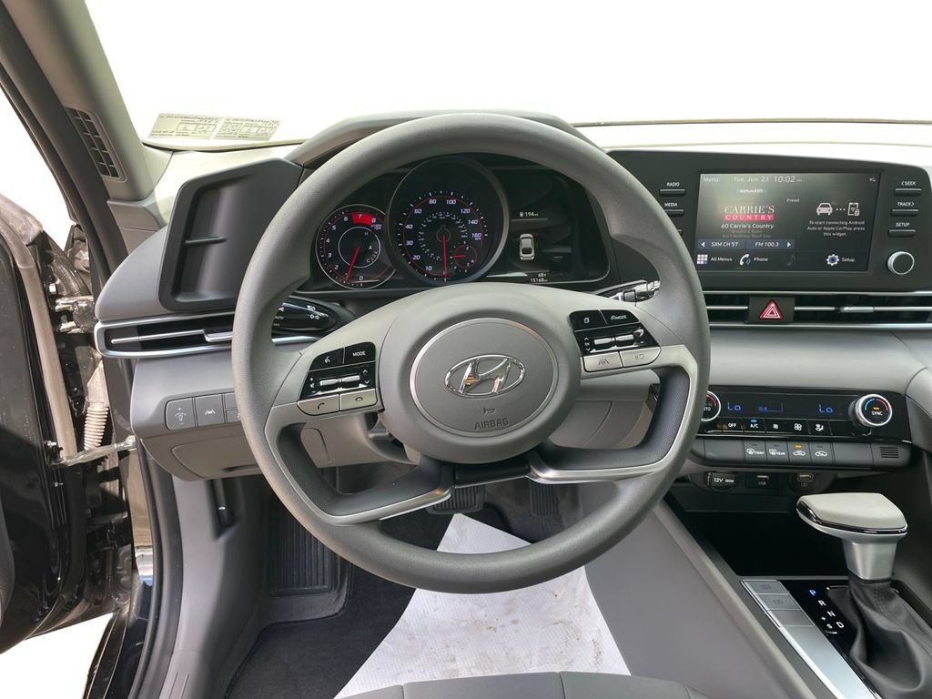 Used 2023 Hyundai Elantra SEL w/ Cargo Package FWD image 21
