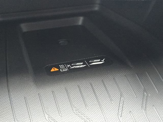 New 2026 Chevrolet Equinox EV LT image 6