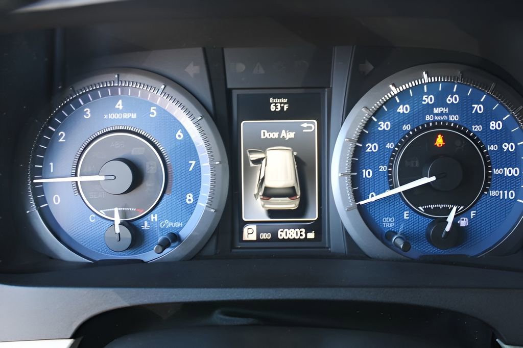 Used 2017 Toyota Sienna XLE w/ XLE Navigation Package FWD image 10
