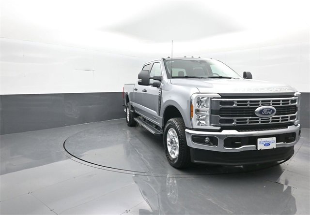 New 2026 Ford F250 XLT image 2