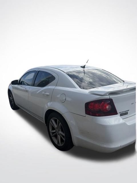 Used 2014 Dodge Avenger SXT w/ Rallye Appearance Group FWD image 9