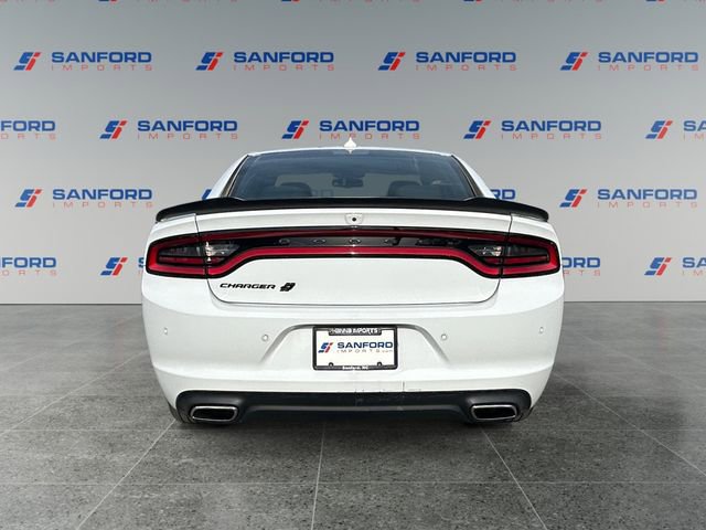 Used 2023 Dodge Charger SXT w/ Blacktop Package image 4