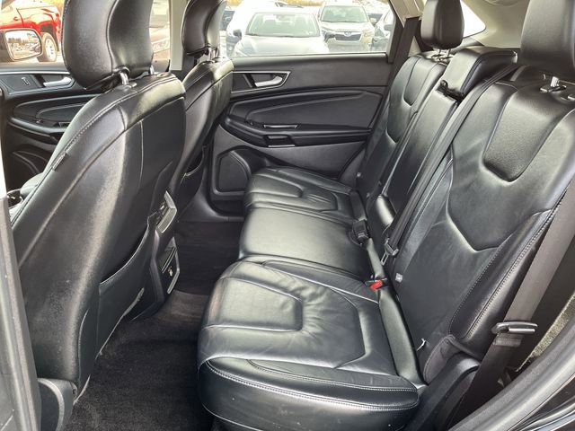 Used 2016 Ford Edge Titanium AWD/4WD image 25