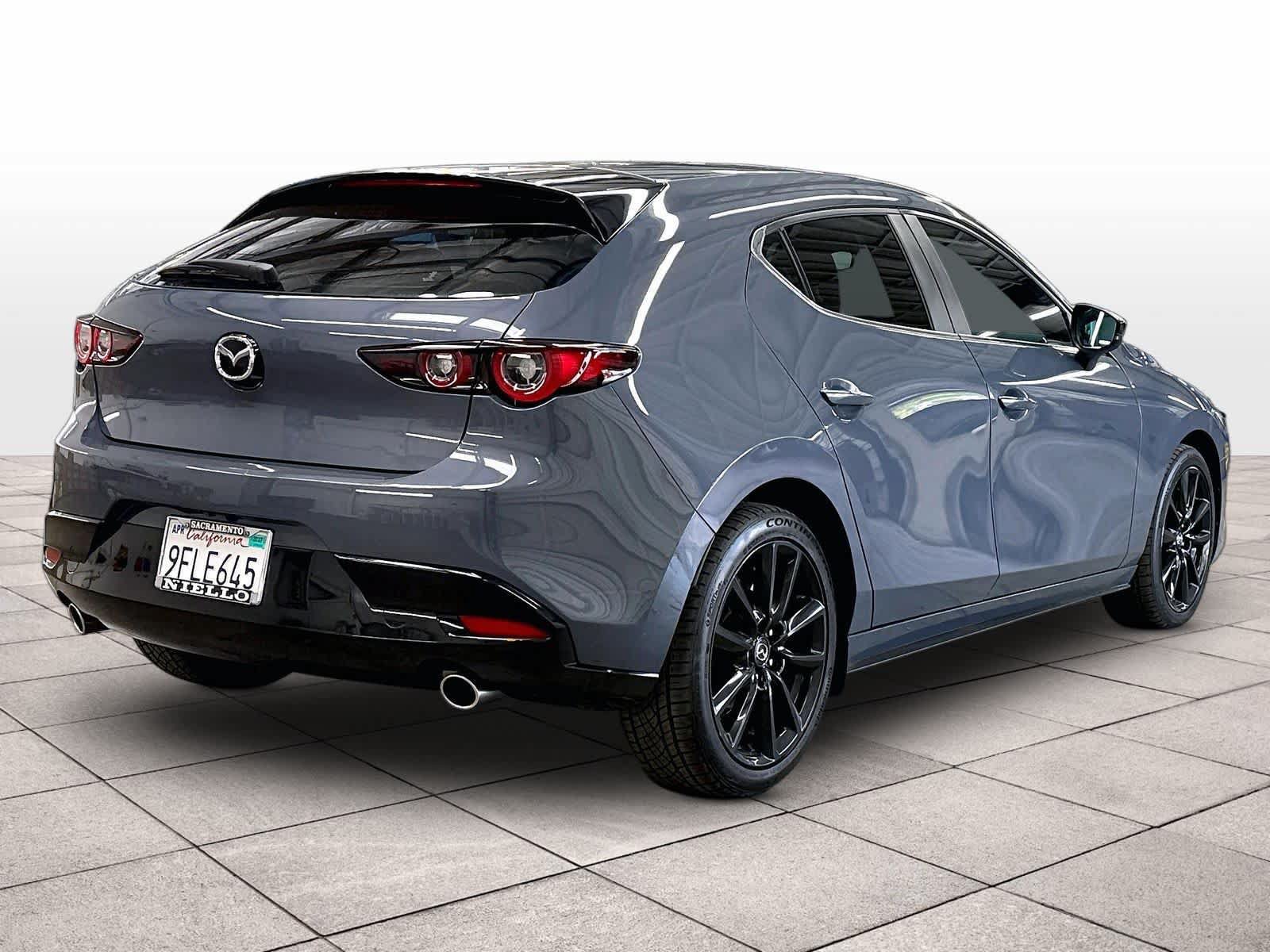 Used 2023 MAZDA MAZDA3 s FWD image 9