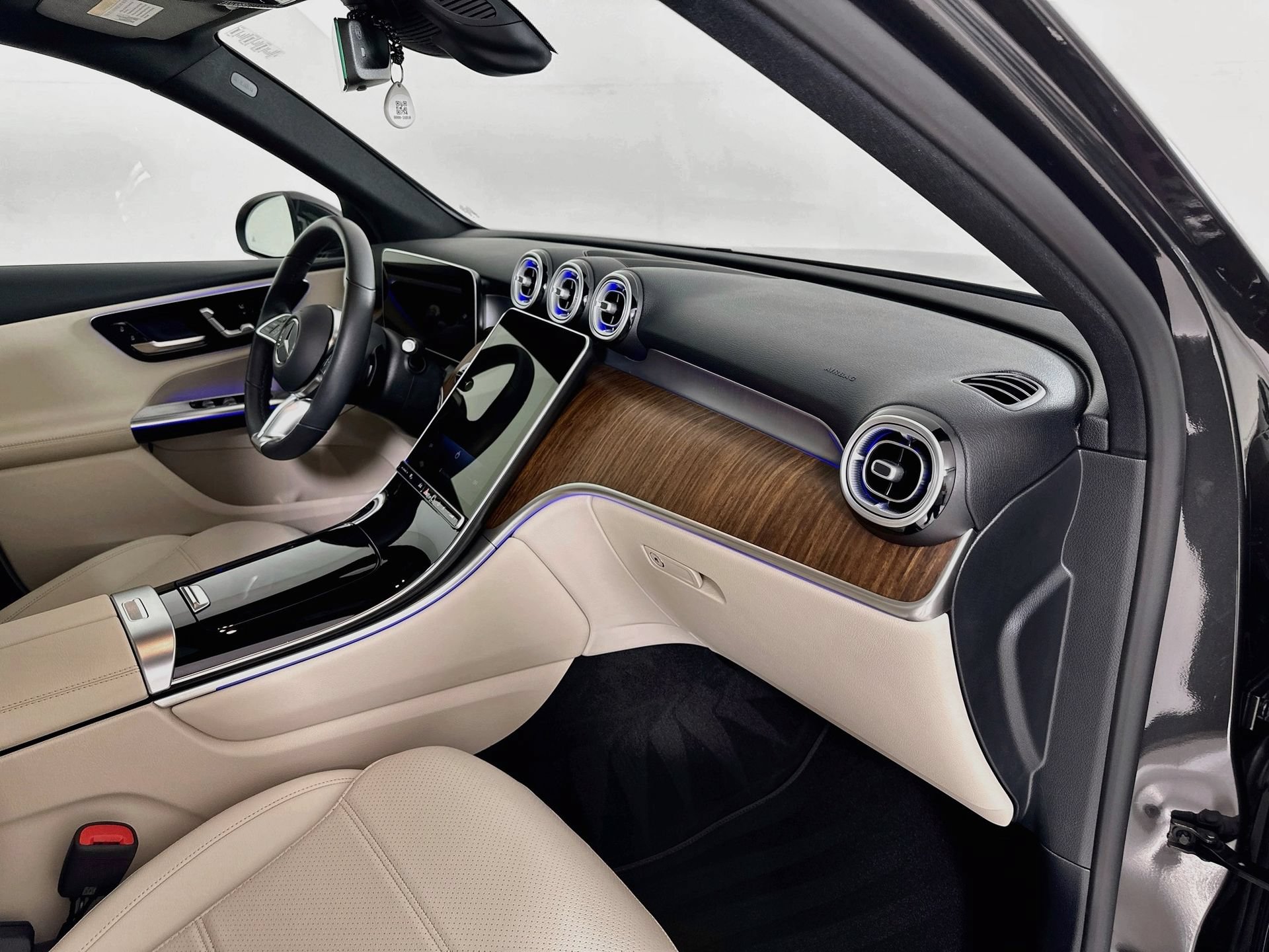 Certified 2026 Mercedes-Benz GLC 300 image 33