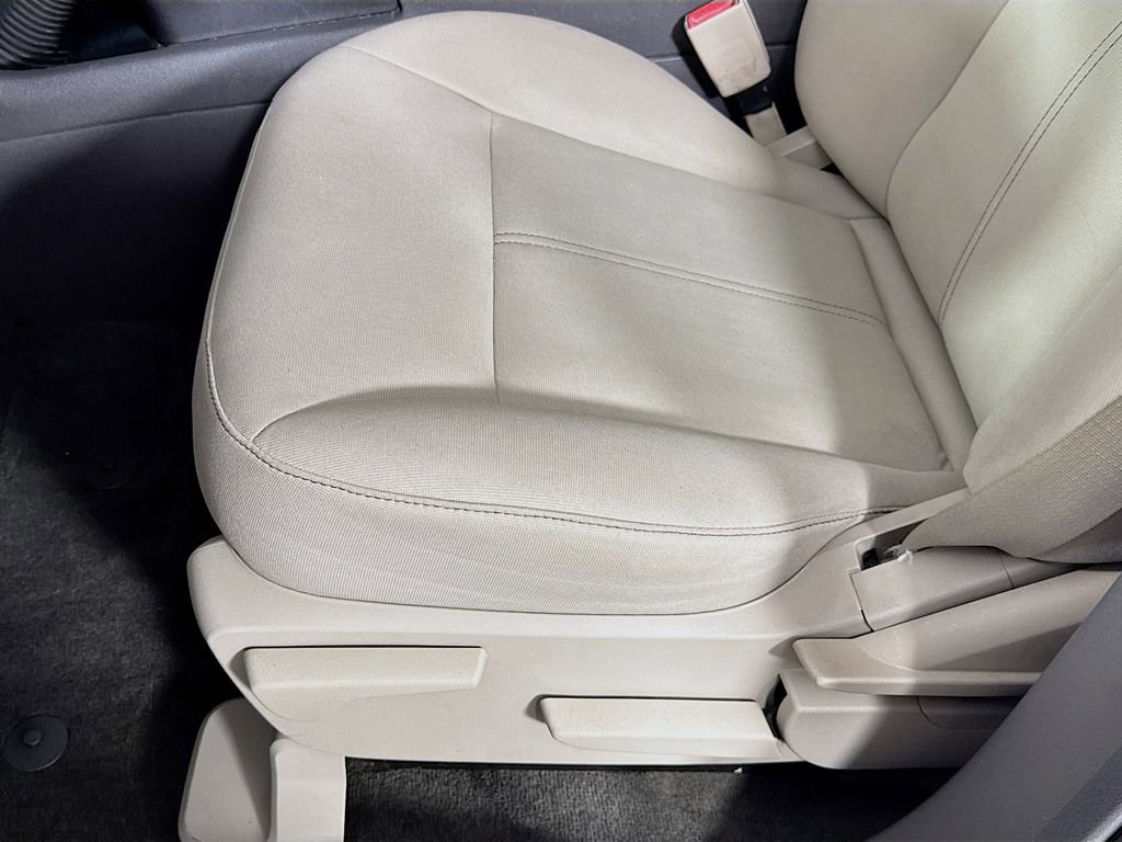 Used 2014 Ford Edge SE w/ Equipment Group 101A FWD image 22