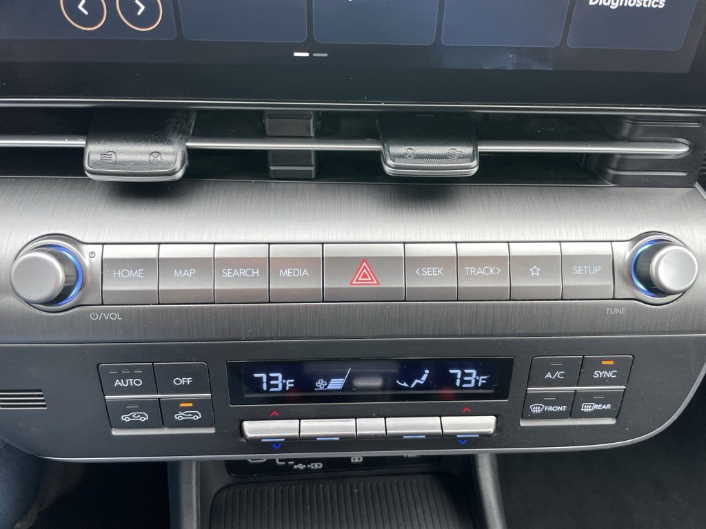 Used 2024 Hyundai Kona SEL image 11