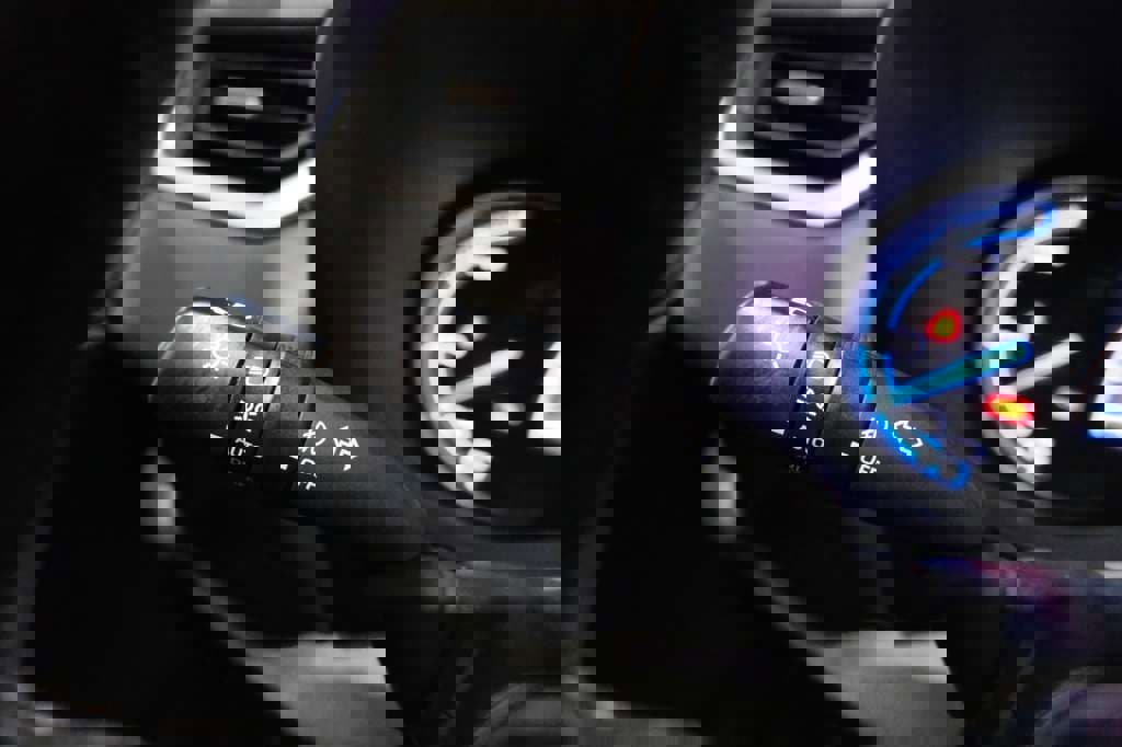 Used 2020 Toyota RAV4 XSE image 38