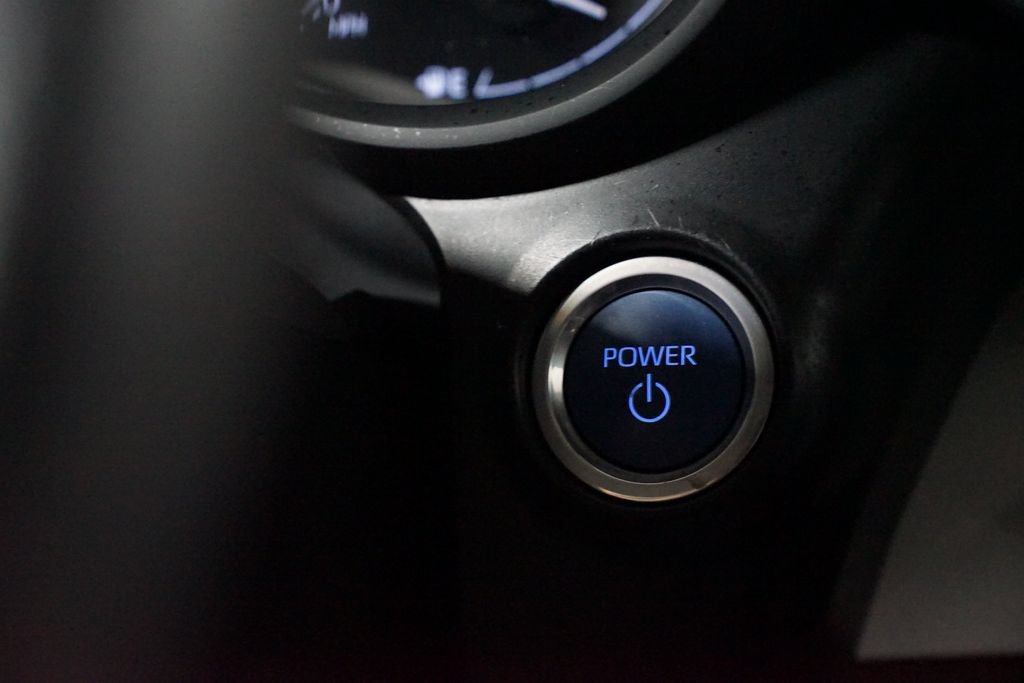 Certified 2023 Toyota Sienna LE FWD image 22