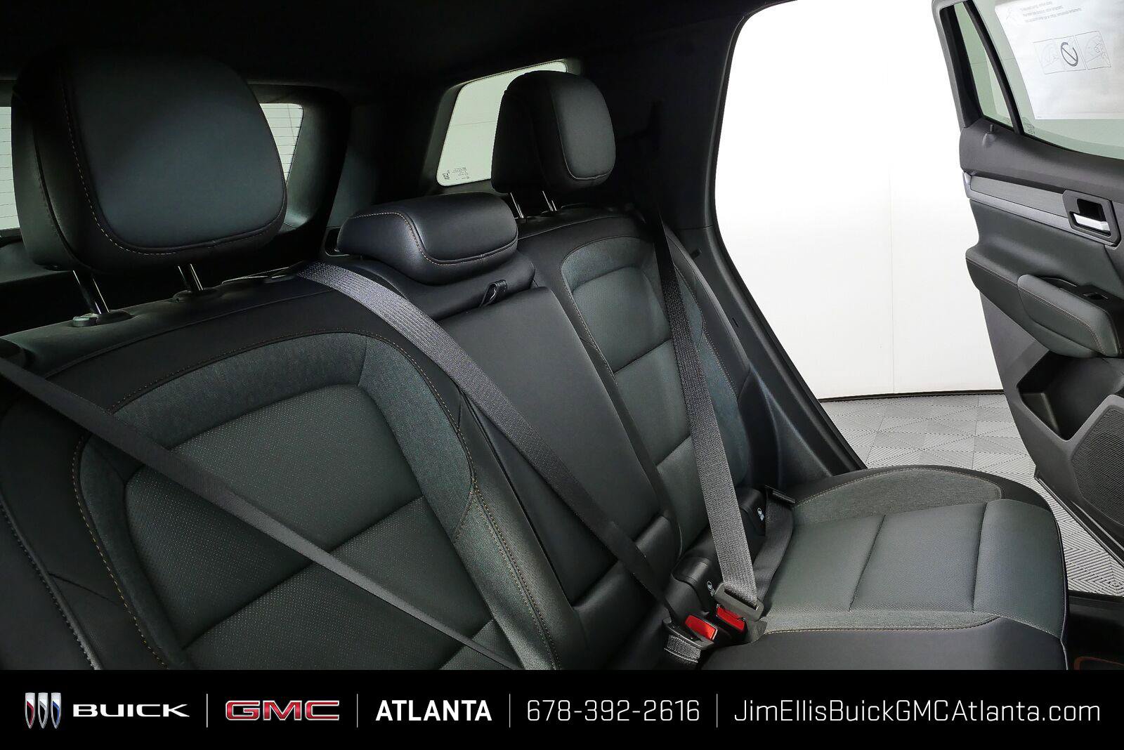 New 2027 GMC Terrain AT4 w/ Convenience Package III AWD/4WD image 21