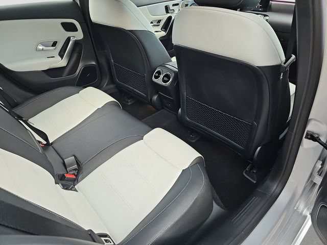 Used 2021 Mercedes-Benz A 220 image 13