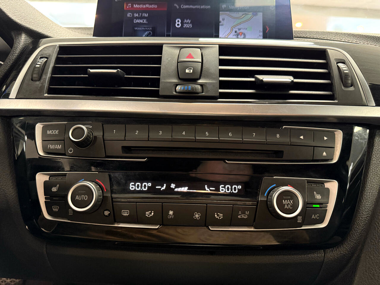 Used 2018 BMW 340i Sedan w/ Shadow Sport Edition image 16