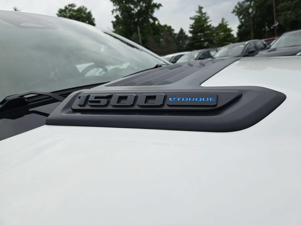 New 2026 RAM 1500 Express AWD/4WD image 13